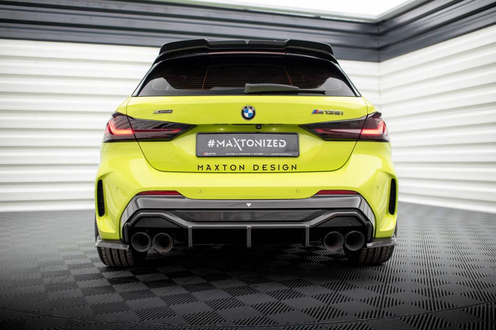 Carbon Heckdiffusor mit Milltek Sport Abgasanlage für BMW 1 F40 M-Paket / M135i von Maxton Design