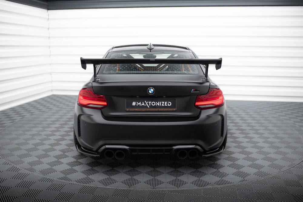 Carbon Heckspoiler mit Aufnahme außen für BMW M2 F87 von Maxton Design