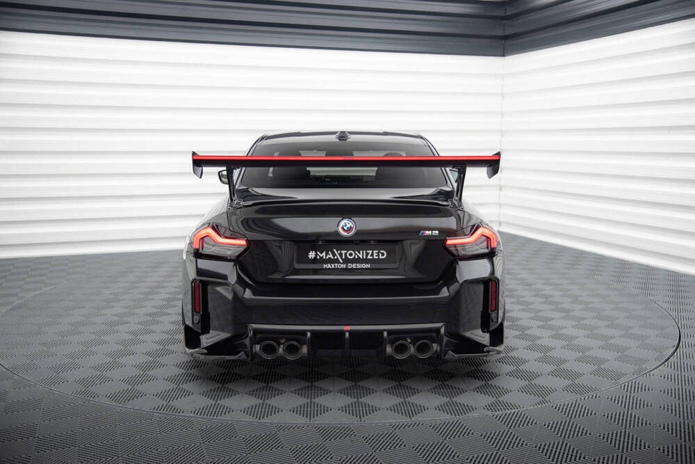 Carbon Heckspoiler mit LED Licht und Aufnahme außen für BMW M2 F87 von Maxton Design